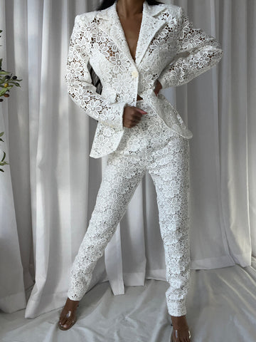 ERINE Blazer & Pants Set in White